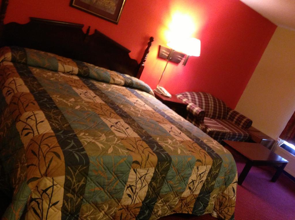 Executive Inn باين بلاف الغرفة الصورة